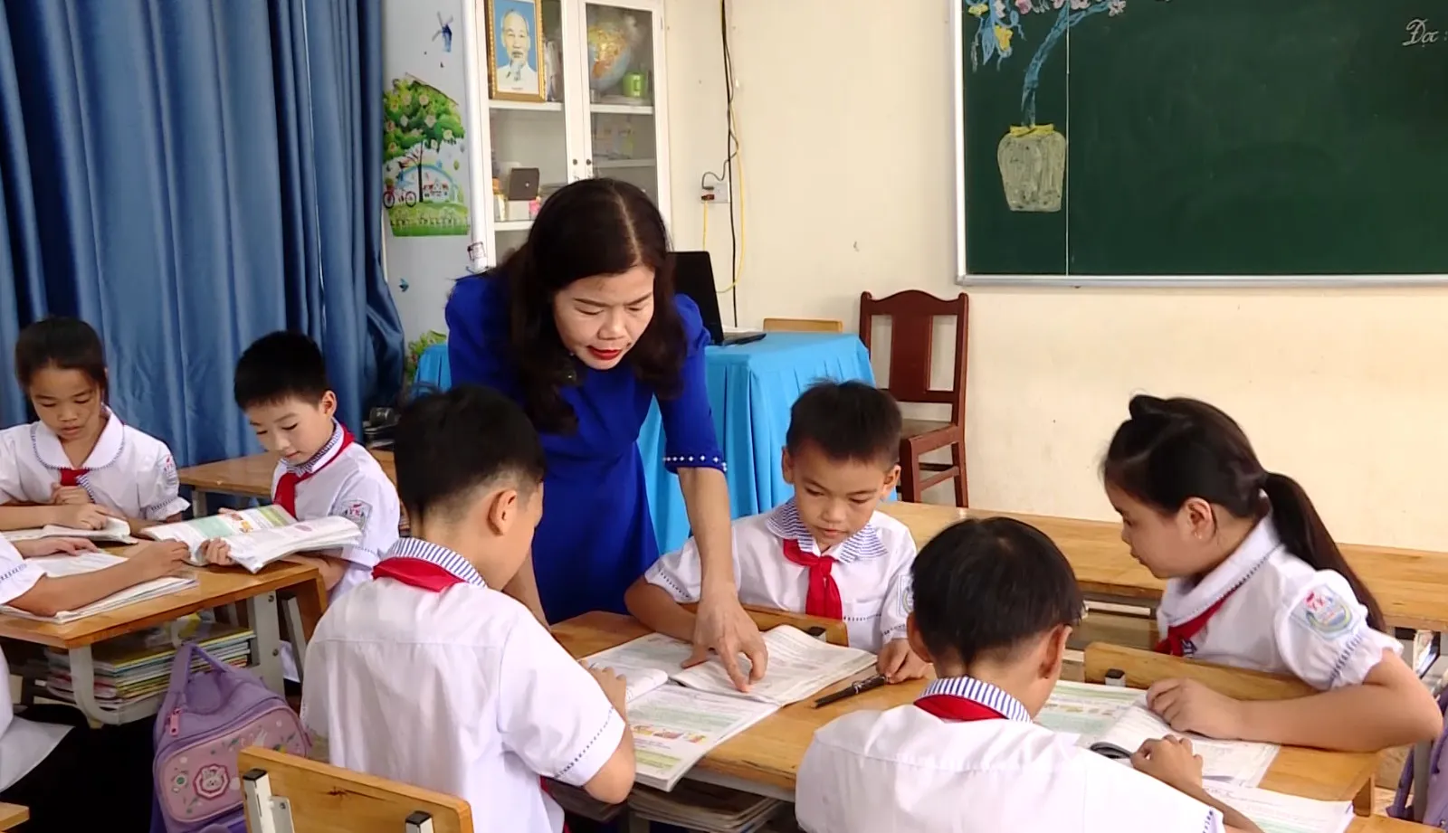 Thầy cô đóng vai trò hạt nhân trong việc kiến tạo môi trường văn hóa học đường lành mạnh