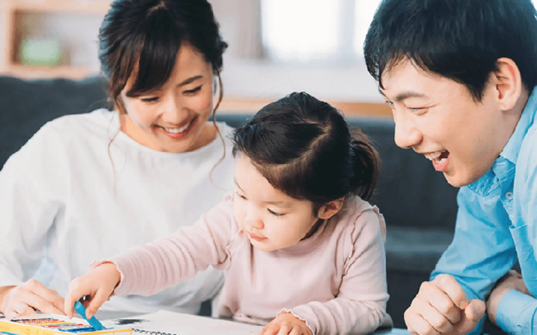 Sự đồng hành của cha mẹ là liều thuốc tinh thần quý giá nhất giúp con vượt qua áp lực mùa thi