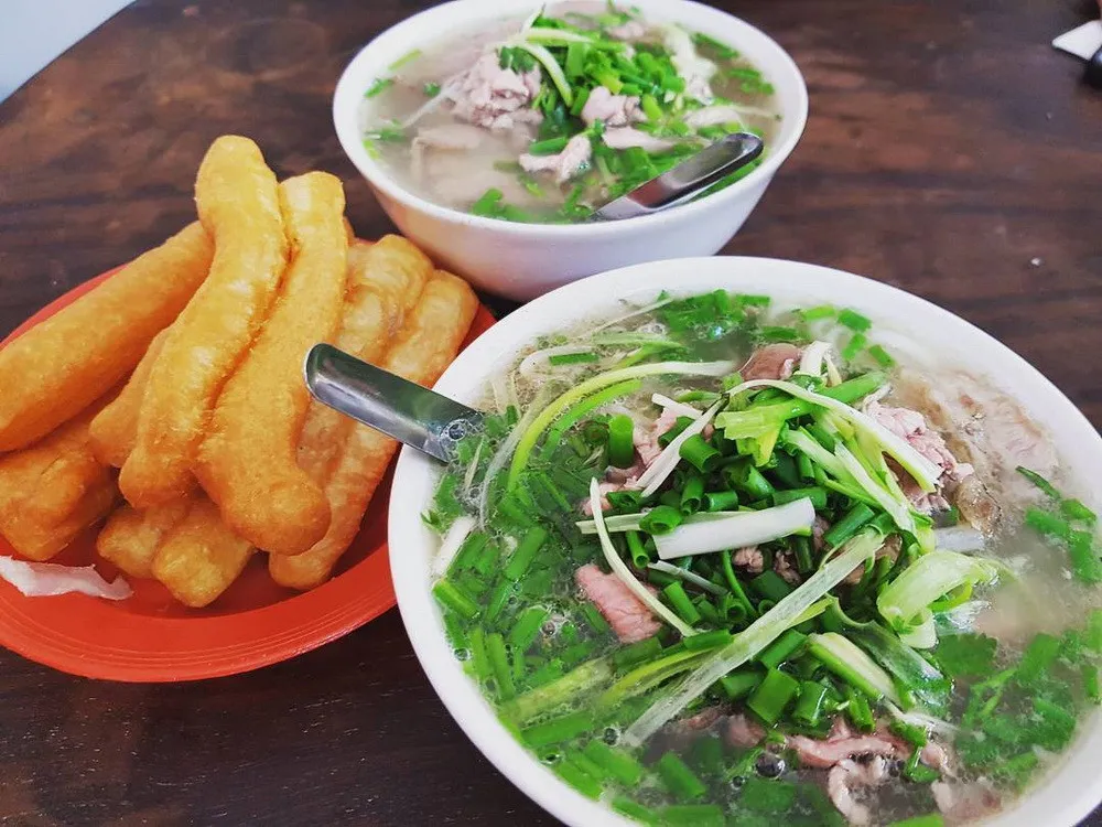 hinh-anh-pho-bo-ha-noi-2 Phở Hà Nội tinh hoa ẩm thực miền Bắc với hương vị thanh tao khó cưỡng