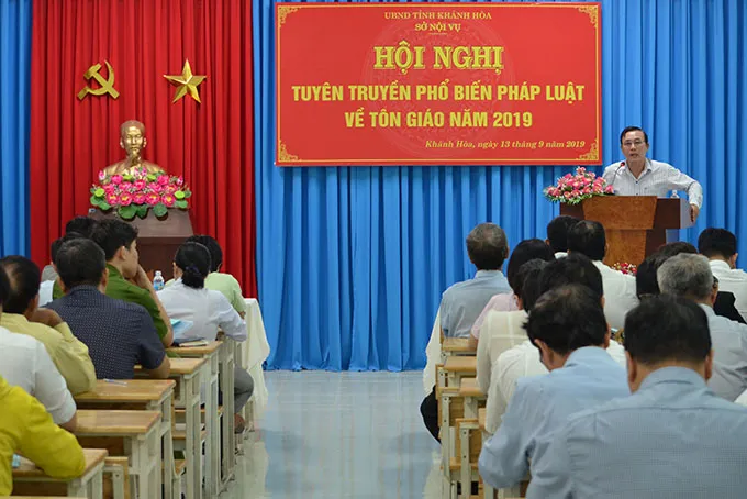 images5376202_1 Công tác tuyên truyền giúp người dân hiểu đúng về tín ngưỡng và pháp luật
