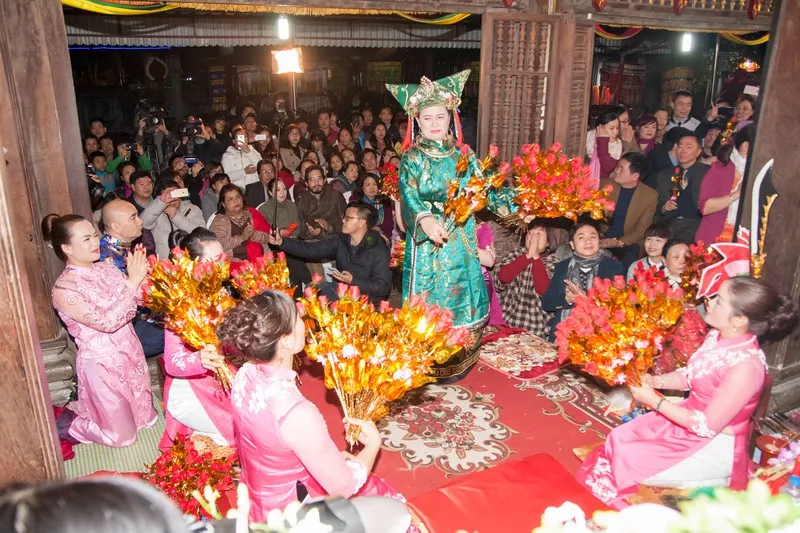 img_8812_rhvj Nghi lễ hầu đồng Một di sản văn hóa phi vật thể quý giá của Việt Nam