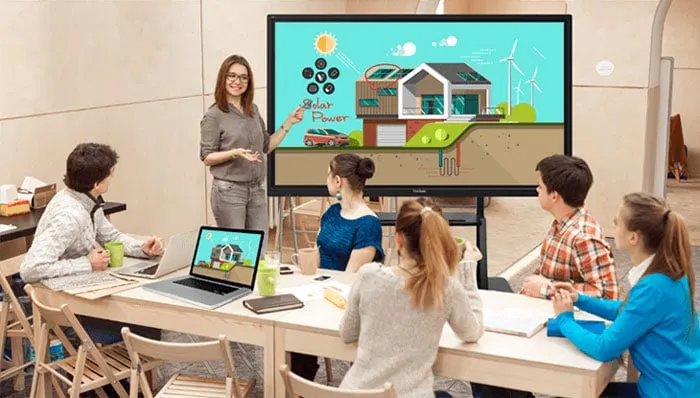 ket-hop-phan-mem-myviewboard-va-man-hinh-tuong-tac-viewsonic Ứng dụng tâm lý học giúp giáo viên quản lý lớp học hiệu quả và tràn đầy cảm hứng