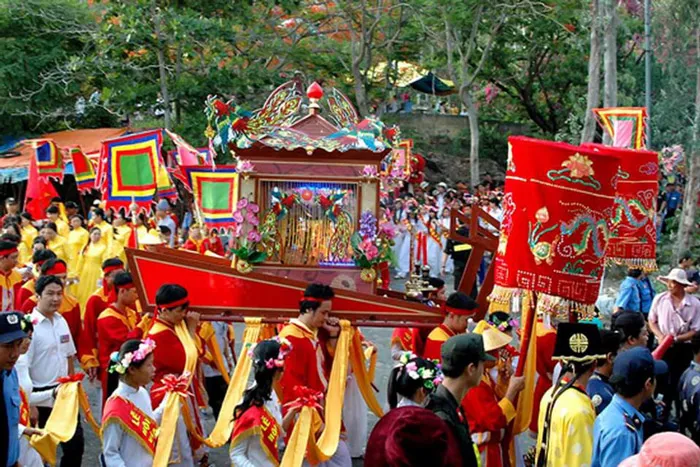 le-hoi-o-mien-tay-1 Không khí náo nhiệt tại các lễ hội truyền thống đòi hỏi sự chuẩn bị kỹ lưỡng về an toàn