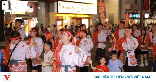 le_hoi_binzuru_1 Không khí nhộn nhịp và văn minh tại một lễ hội truyền thống trong thời hiện đại