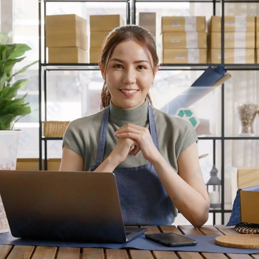 moi-quan-he-giua-nu-cuoi-va-su-nghiep-trong-nhan-tuong-hoc-mo-ta Áp dụng quy tắc THINK giúp mỗi bình luận trên mạng trở nên giá trị và tử tế hơn