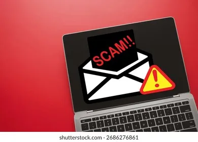 phishing-email-scam-alert-on-260nw-2686276861 Cần đặc biệt cảnh giác với các liên kết lạ gửi qua email hoặc tin nhắn SMS