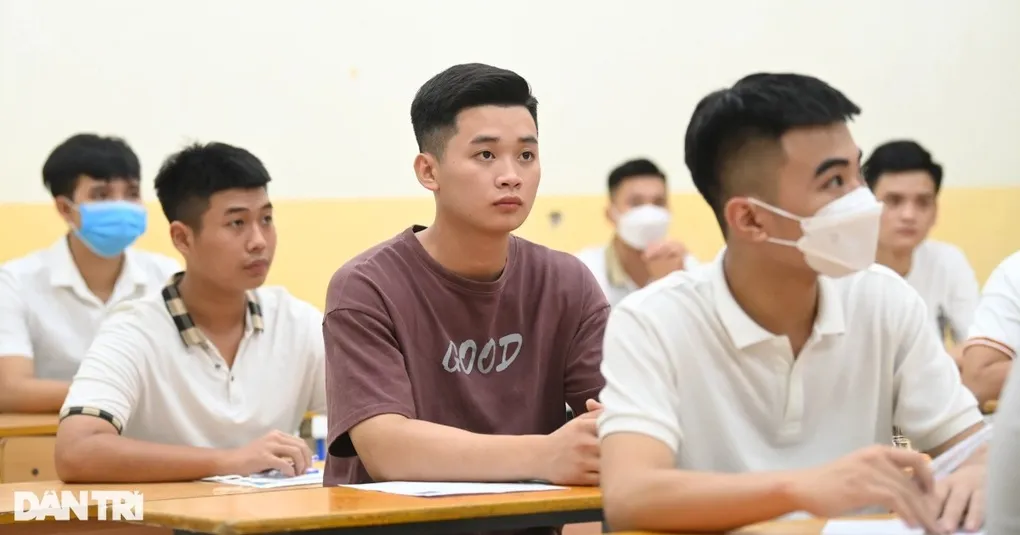 phong-thi-crop-1657153022413 Sự cạnh tranh điểm số tạo nên áp lực tâm lý vô hình cho học sinh
