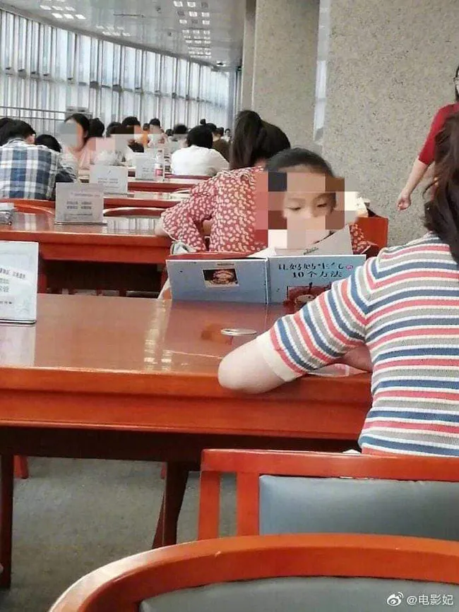 Sách mở ra thế giới tưởng tượng phong phú và kích thích tư duy sáng tạo của trẻ