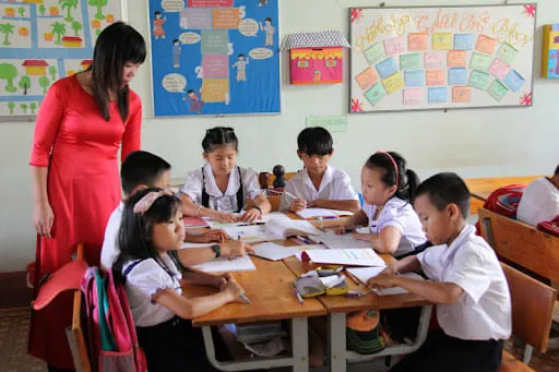 Phát triển kỹ năng làm việc nhóm từ sớm giúp trẻ hình thành tinh thần cộng tác và trách nhiệm